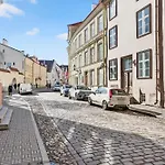 Old Town 60m2 On 2 Floors Next To Town Hall * Tallinn