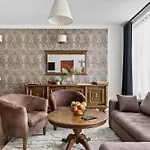 Appartement Old Town 60m2 On 2 Floors Next To Town Hall *