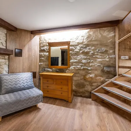 Old Town 60m2 On 2 Floors Next To Town Hall Apartamento Tallin