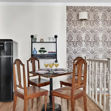 Old Town 60m2 On 2 Floors Next To Town Hall Apartamento
