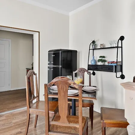 Appartement Old Town 60m2 On 2 Floors Next To Town Hall *