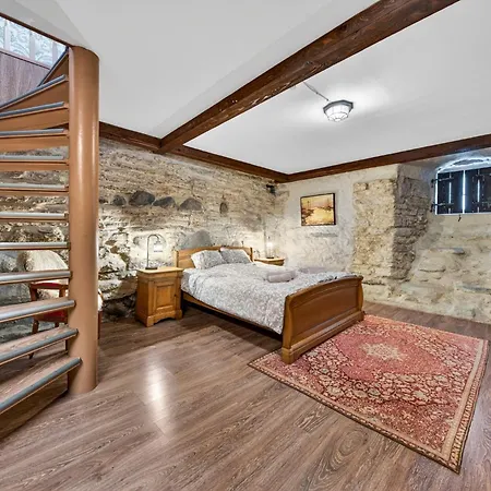 Old Town 60m2 On 2 Floors Next To Town Hall * Tallinn